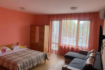 شقق خاصة سياحية Studio Fatinia