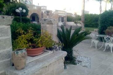 Bed and Breakfast Giardini Di Silvia