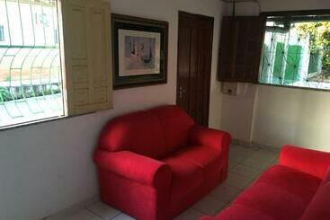 Manga Rosa Hostel Santarém