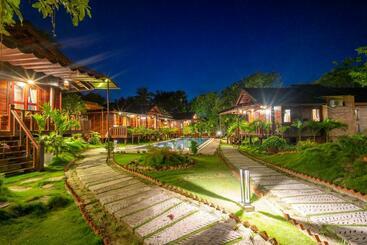 هتل Anna Pham Bungalow Friendly Local