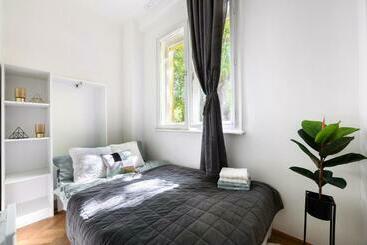 بنسيون Buda Centre Homes By The Allee Shopping Mall