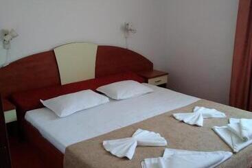 بنسيون Family Hotel Dramchev