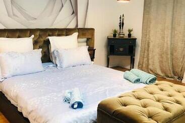 آپارتمان‌های توریست‌ها Saint Dénis Appartement 1