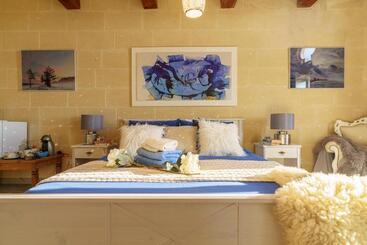 Ajuga Luxury Boutique B&b