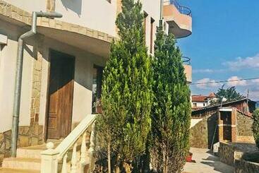 بنسيون къща за гости “медея”