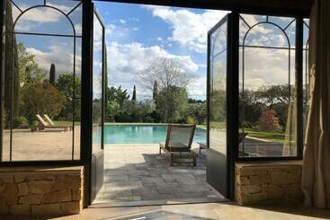 ペンション Les Bartavelles