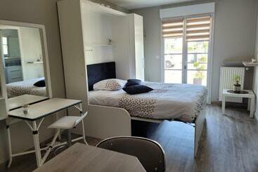 هاستل Changé, 10mn Le Mans 72