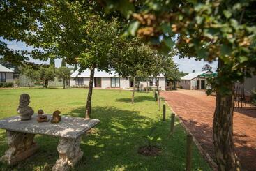 민박 Three Thymes Inn