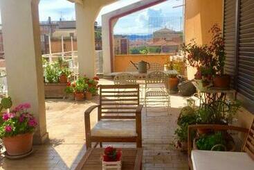 پانسیون L’attico In Centro