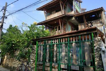 ペンション Rumah Sawomateng