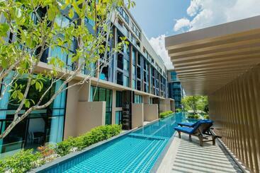 아파트호텔 The Aristo By Holy Cow, 4 Br Loft, 150 M2, Pool View