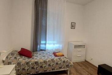 관광객 아파트 Gästewohnung Mit Küche Magdeburg An Der Elbe