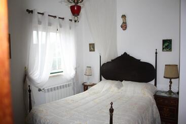 Quinta De S. Luis   Valada