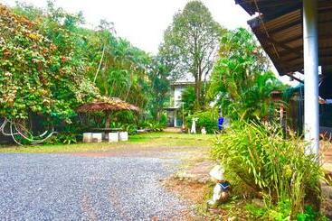 ペンション Tanachporn Homestay ธนัชพร โฮมสเตย์ เมืองจันทบุรี