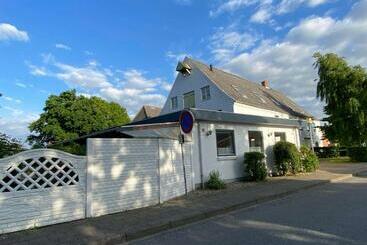 تختخواب و صبحانه Højer