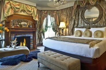 ホテル Baker House