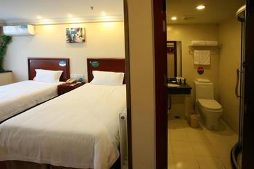 هتل Greentree Inn Qinghuangdao Sun City