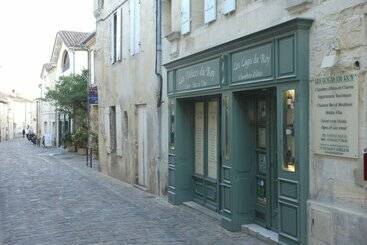 هتل Les Logis Du Roy