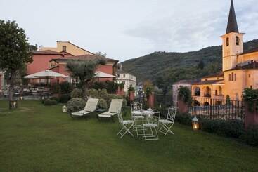 فندق Relais Del Maro