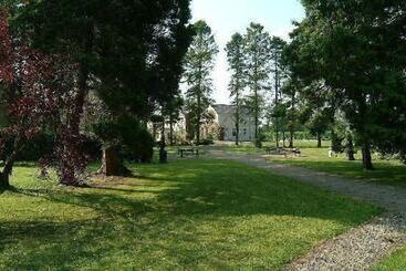 酒店 Tullylagan Country House