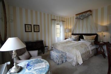 בית מלון כפרי Vraa Slots