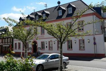 בית מלון כפרי Weisses Ross