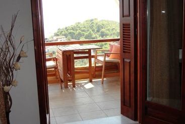 Skiathos Garden Cottages