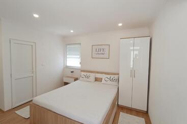 آپارتمان‌های توریست‌ها Apartment Sunset Iii