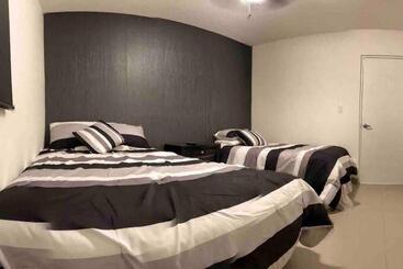 דירות לתיירים New House / Vip / 1 Block To The Beach