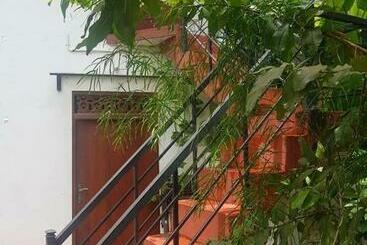 Bed and Breakfast Damanthi Villa