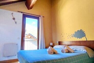 游客公寓 Apartaments Sort Pirineus