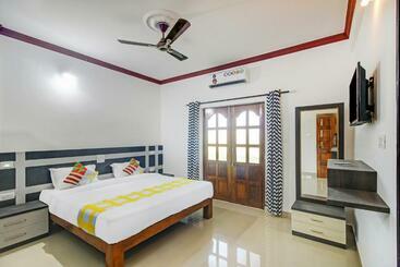 Super Hotel O Pradeep Guest House Near Baga Beach