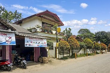 ホテル Spot On 90928 Wisma Asri Putra Syariah