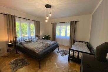 游客公寓 Panda Apartmán Frýdštejn