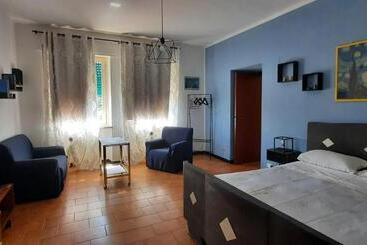 דירות לתיירים A Casa Di Emma