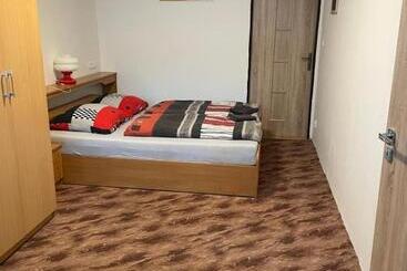 شقق خاصة سياحية Apartmány Pod Chlumem