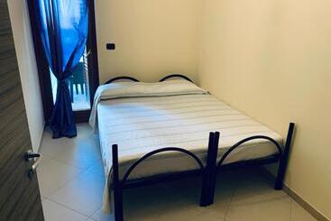 דירות לתיירים House 14b   Monopoli