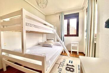 דירות לתיירים Housing León Casa Con Jardín