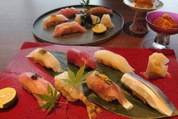 ריוקאן Toriizaki Club Sushi Auberge