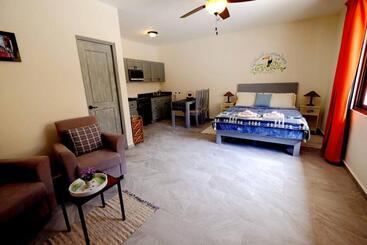 شقق خاصة سياحية Self Catering Studio By Inn The Coffeepot