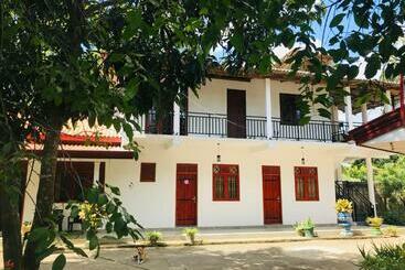 Sudesh Holiday Resort