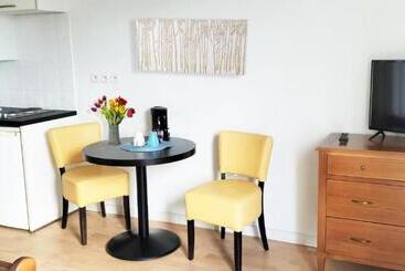 Жильё для туристов Villa Rose De Mons   Résidence Services Senior