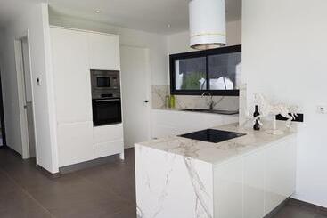 ツーリストアパートメント Villa Sofia