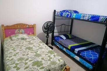 관광객 아파트 Bienvenido A Tu Segundo Hogar A Dos Cuadras Del Centro Recreaciónal Lagos Club Comfatolima