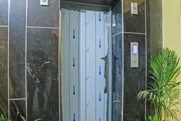 בית מלון כפרי Oyo 86812 Oxy Kings Inn