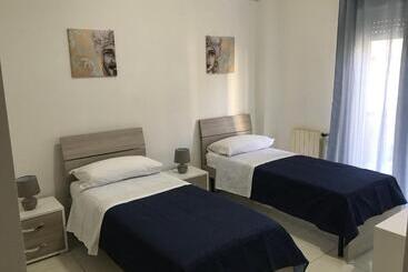 آپارتمانهای توریستها Kame House