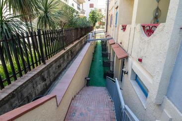 Ada Hotel & Apartments