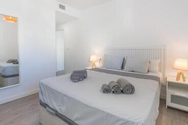 آپارتمانهای توریستها Blue Oasis On The Beach I