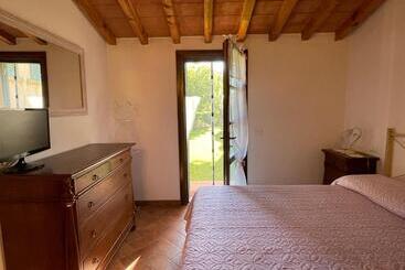 דירות לתיירים Casa Sophia, Piscina Con Vista Mare   Ingresso, Giardino, Barbecue E Parcheggio Privati By Toscanato