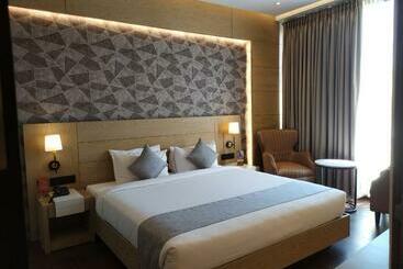 ホテル Mothimahal Residency Thrissur